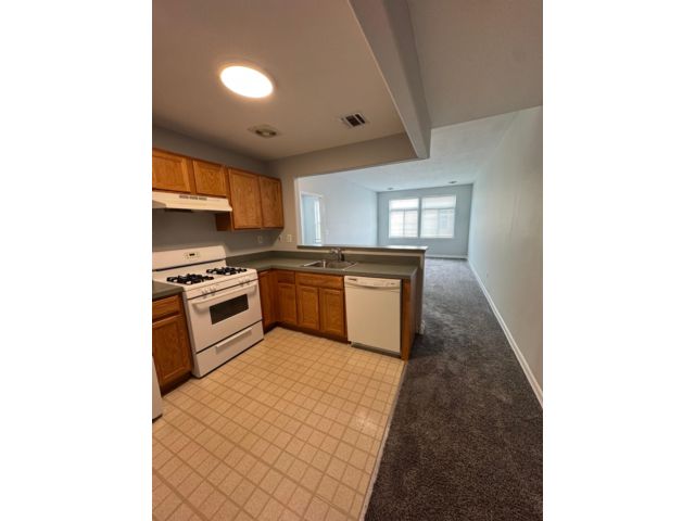  1 BR,  1.00 BTH &nbsp;Apartment style home in Arverne